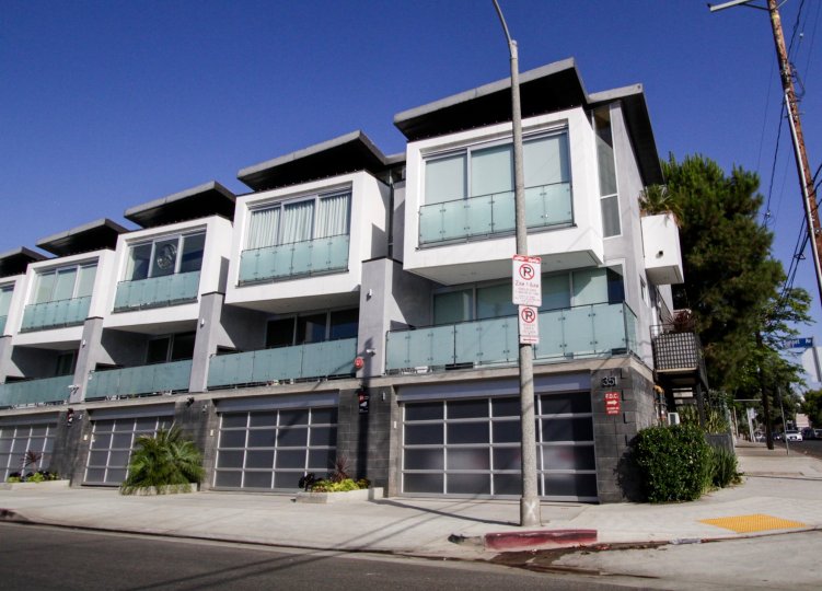 The sidewalk in front of Sunset Commons in Venice