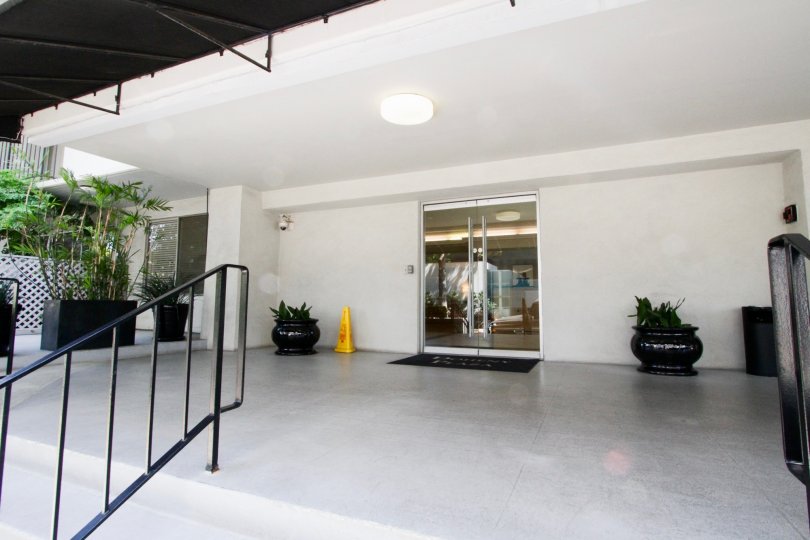 The entrance into Doheny Plaza