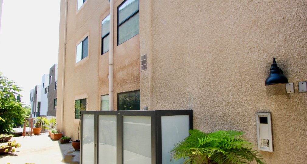 A modern and comfortable house to live with your family in opera terrace