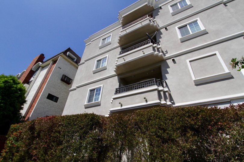 A view of the architectural style of the Federal Villas II building in West LA