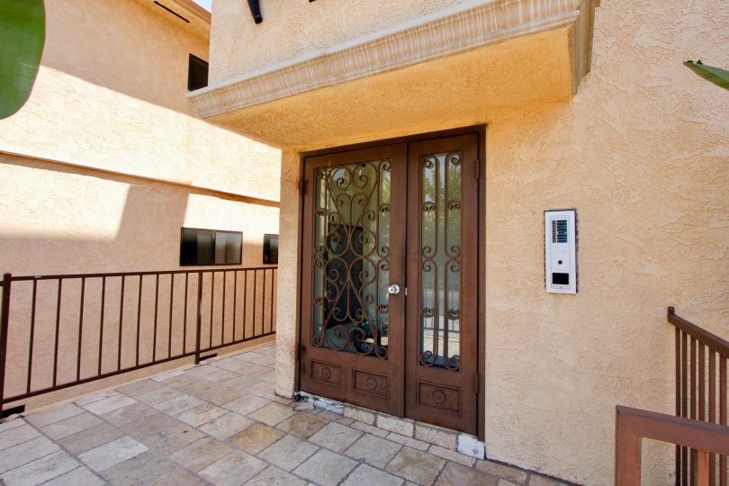 Comfortable, Modern apartment with all luxurious amenities to reside in Fifteen Ten