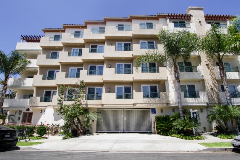 The building view of Louisiana Heights