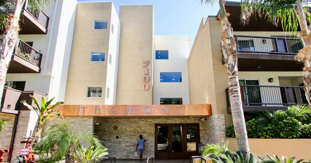 The entryway into Tremont Condominiums