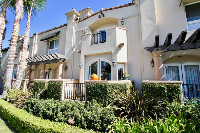 The landscaping around Villas at Kentwood