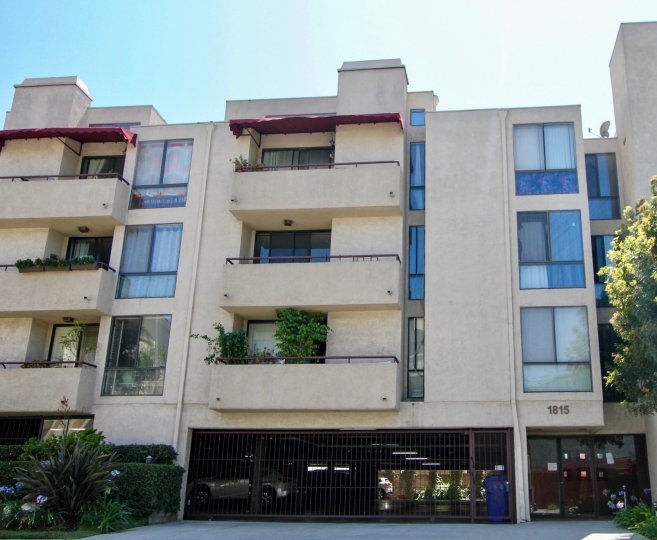 THE BUILDING IS GLENDON VILLAS IT IS VERY NICE AND WONDERFUL