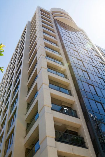 The balconies seen at the Wilshire Lencrest in Westwood