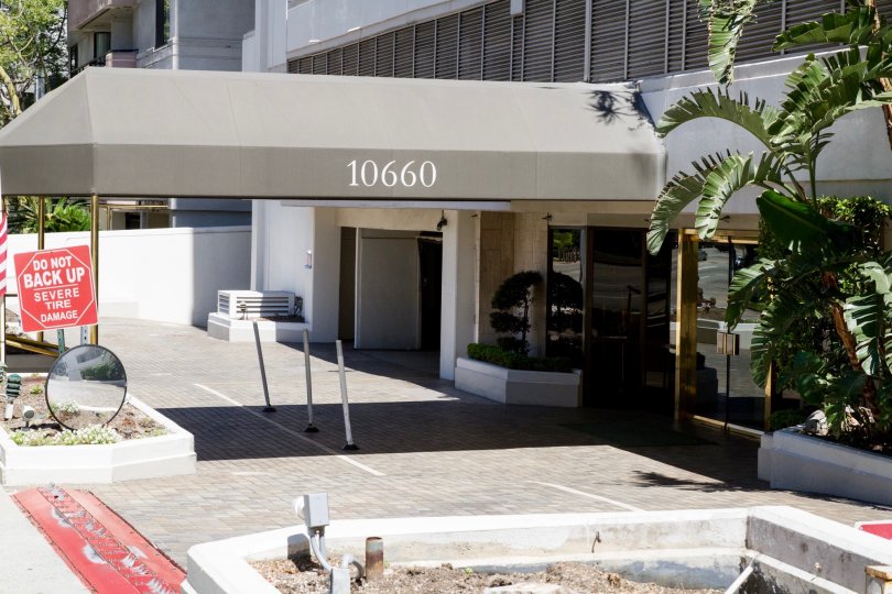 The Wilshire Lencrest building in Westwood
