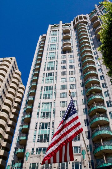 The landscaping at the Wilshire Lencrest in Westwood