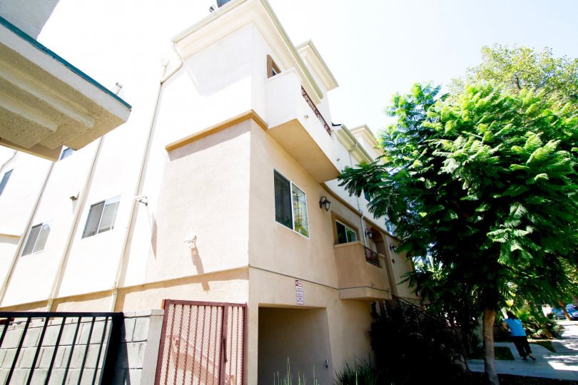 The Keswick Terraces building in Winnetka California
