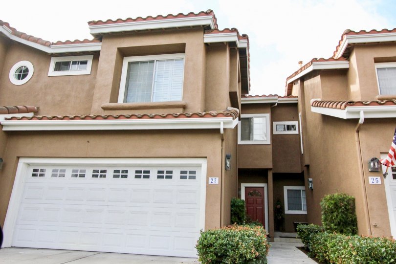 the Provence D'Aliso is a brick house of the aliso viejo city in CA