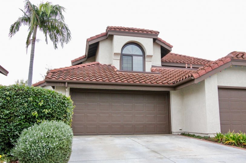 THE HOUSE WITH SHED NEARBY TREES, PLANTS ARE SHOWN WHICH IS IN ANAHEIM HILLS CITY