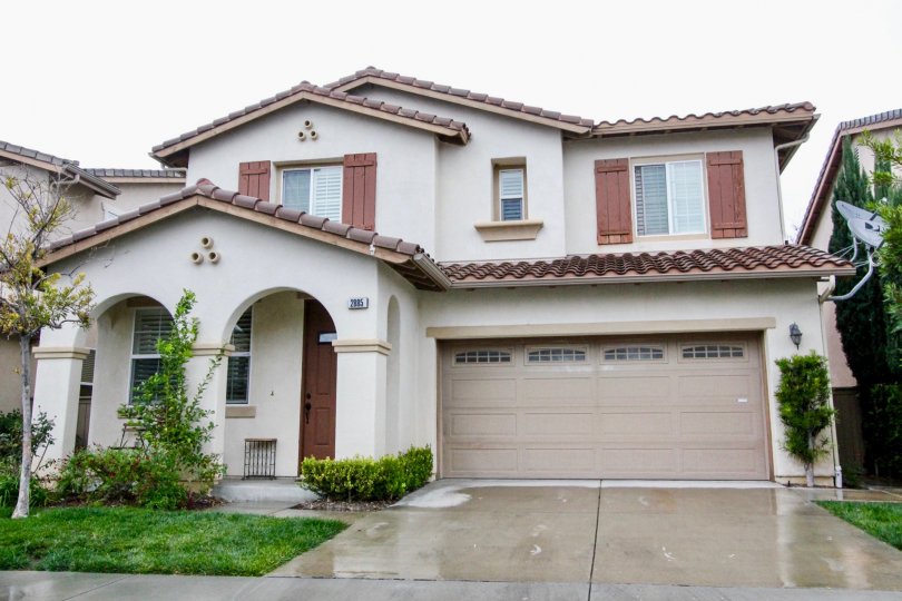 Beautiful Independent villa with spacious parking and lawn in Rio Vista Walk of Anaheim