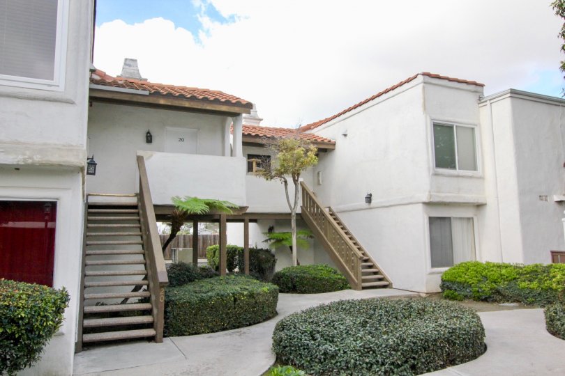 A BEAUTIFULL IMAGE WITH NICE HOUSE AT HERTIAGE FULLERTON IN FULLERTON CITY
