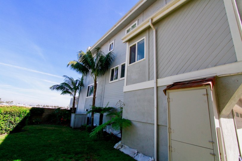 Nice Villa with palm trees and sunshade in Bayport of Huntington Beach