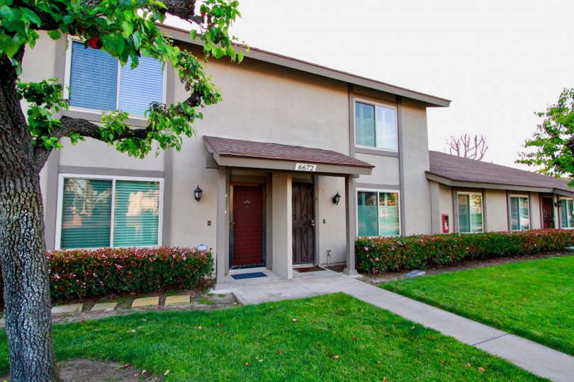 Township Huntington Beach California big and small blocks ordered at sequence in same line