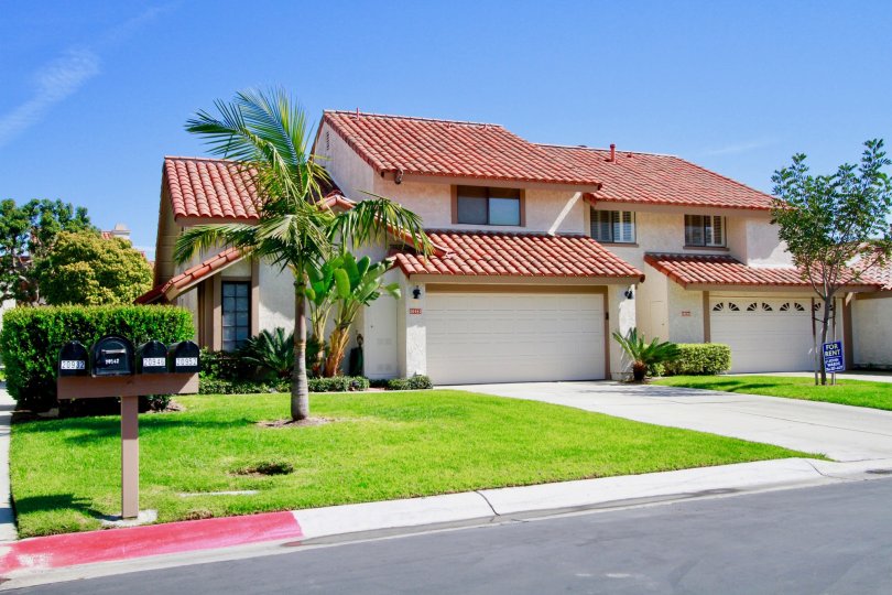 the farm house with four mail box in the la cuesta by the sea of huntington beach of california