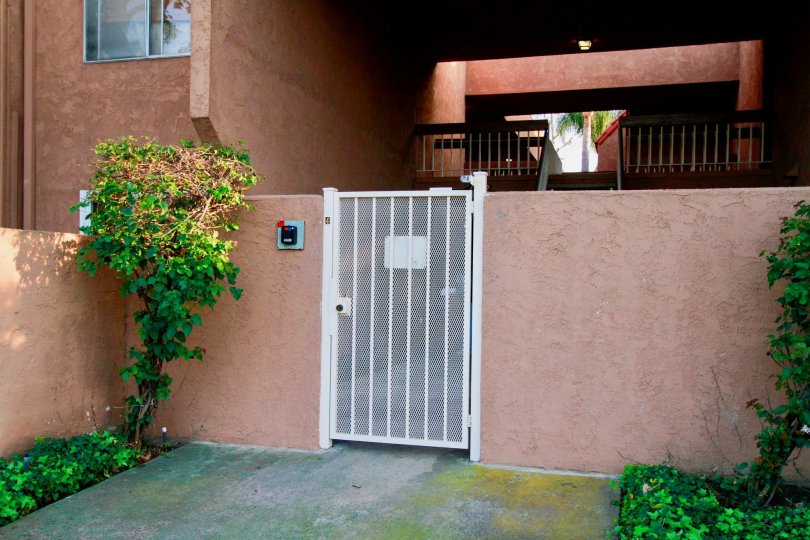 THE VILLA WARNER THE ENTRANCE OF BULIDING IS NICE FOR SMALL GATE IN huntington beach IN CA