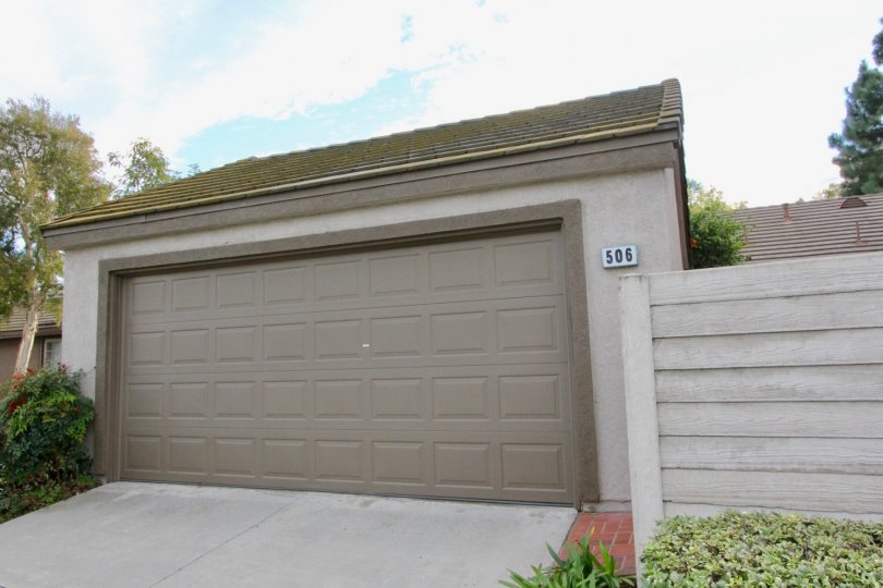 Cardinal is proud to welcome Garden Estates Maintenance Association back to the family. Located in Irvine, Garden Estates is a planned unit development of single-family residences and is part of the Master Community of Woodbridge Village.