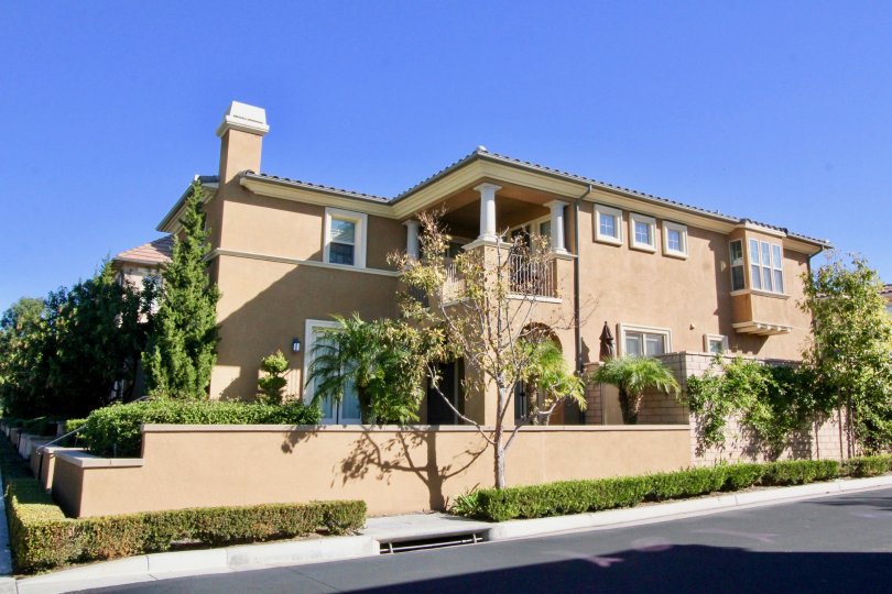 Beautiful place with sunshine and trees near villa in Stonetree Manor of Irvine