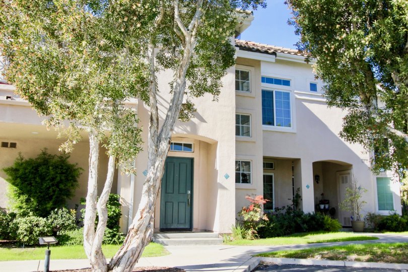 Villa with green lawn and trees in Breakers of Laguna Niguel