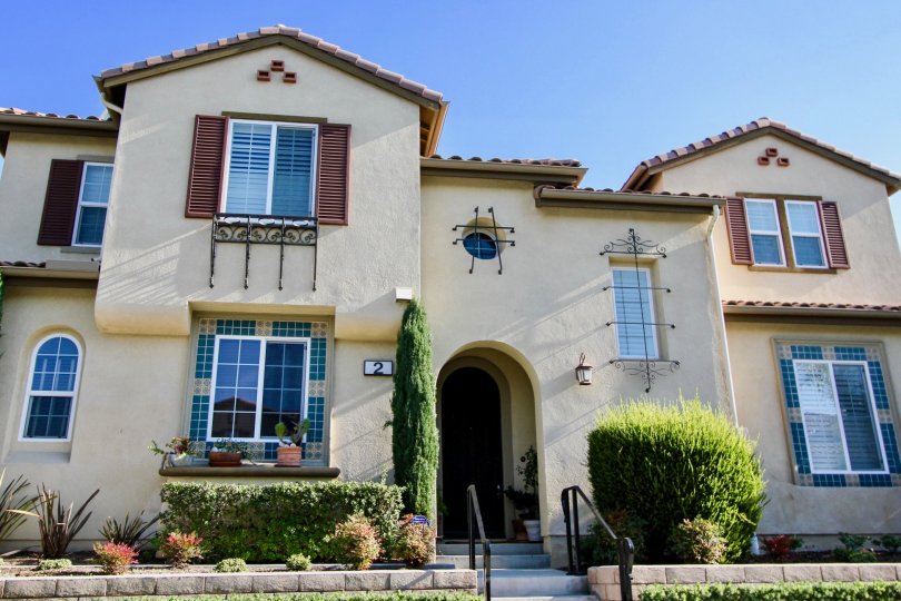 Laguna Niguel is located in the San Joaquin Hills in the southeastern corner of Orange County, close to the Pacific Ocean