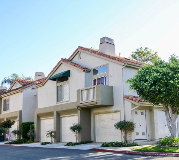 PALM COURT Condos For Sale. AVALON; LAGUNA NIGUEL, CA 92677. Pool; Spa/Hot Tub; Tennis Courts; Year Built: 1986. Area: LAGUNA NIGUEL