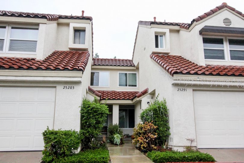 Fabulous view with house number in Hillview of Lake Forest