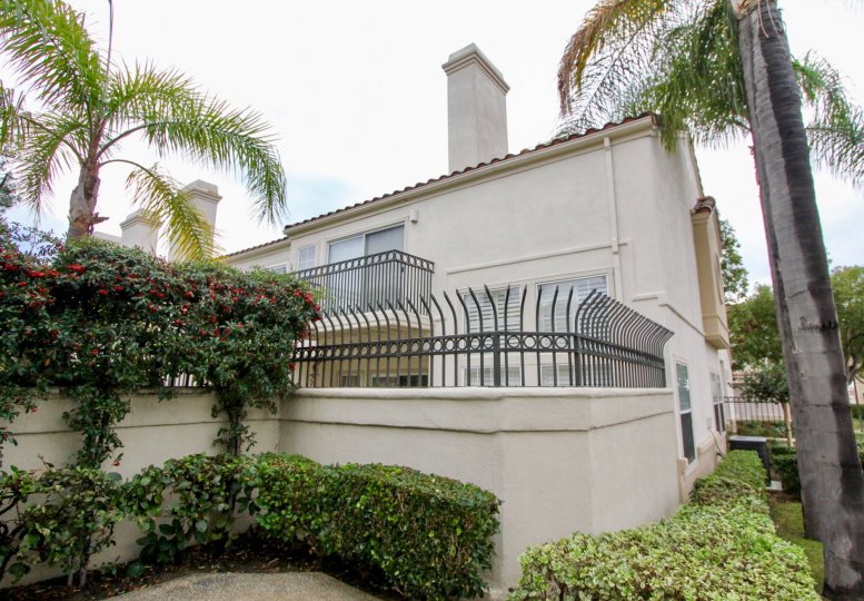 Mission Viejo is suburban in nature and culture. The city is mainly residential, although there are a number of offices and businesses within its city limits