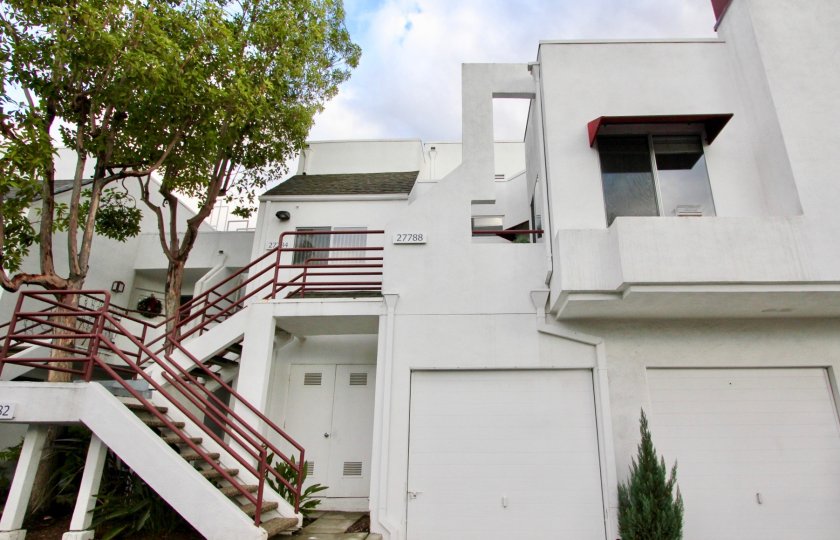 THE 27788 APARTMENT IN THE HILLCREST VILLAGE WITH THE UPSTAIRS, PLANTS, TREES