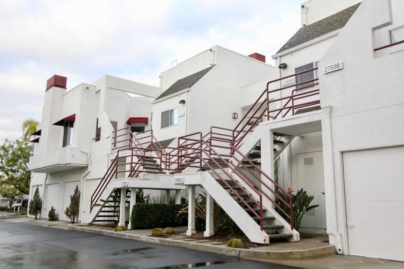Mission Viejo is suburban in nature and culture. The city is mainly residential, although there are a number of offices and businesses within its city limits.