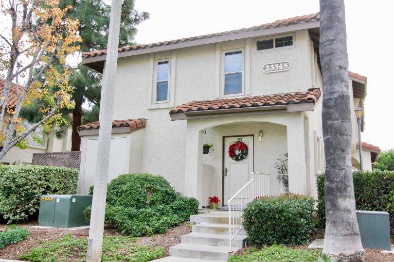 THE 23345 HOUSE IN THE LAS PALMAS WITH THE PLANTS, TREES