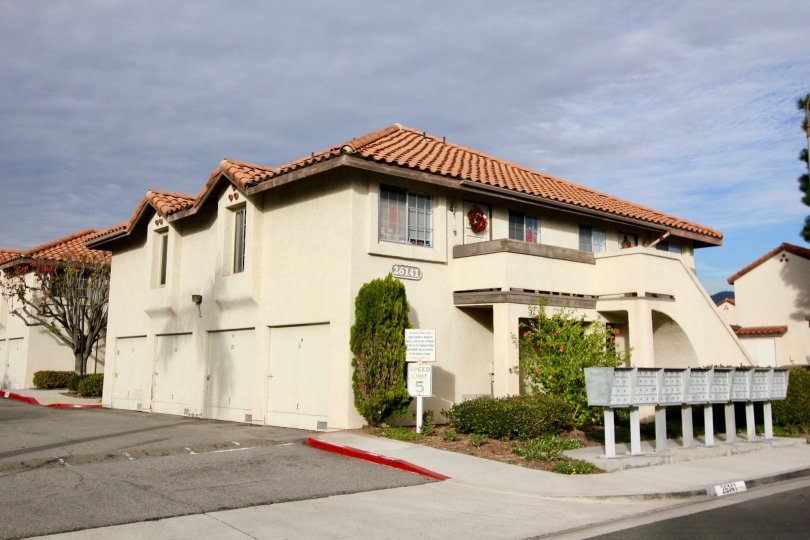 Mission Viejo is suburban in nature and culture. The city is mainly residential, although there are a number of offices and businesses within its city limits.