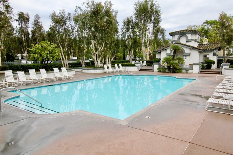 A sunny day in Melrose at Mission Viejo, California