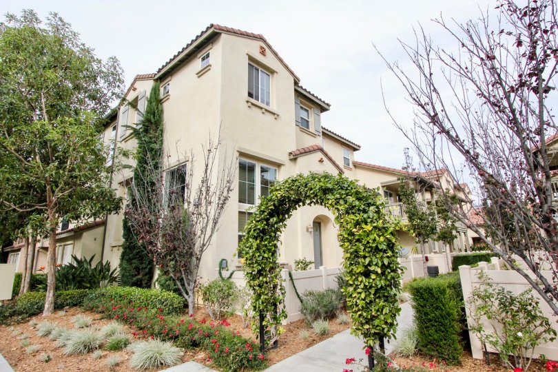 arch in front of the garden in the front side of the building in Timber Hill