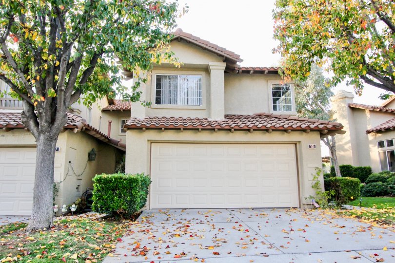 the tierra linda is a parking attached house of the rancho santa margarita city in california