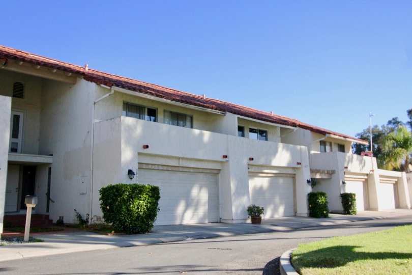 Clear skies and condos at Casitas Capistrano at San Juan Capistrano, CA