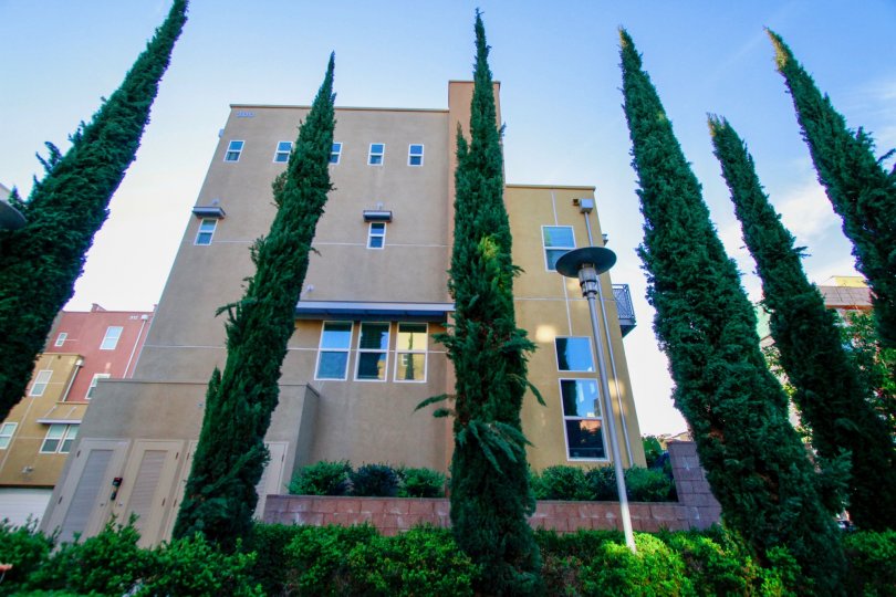 City Place Building House with Beautiful Attractive View Location at Santa Ana city in Califorina