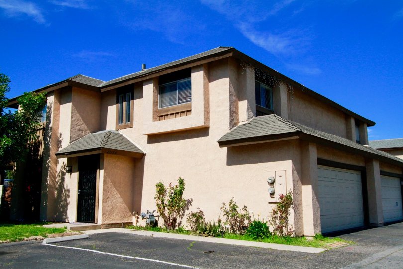 Westvale Townhomes Building House have Beautiful Attractive Location at Santa Ana city in Califorina