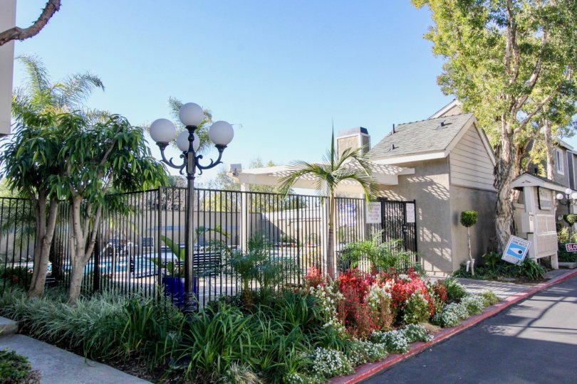 the western meadows is a lightning house of the stanton city in california