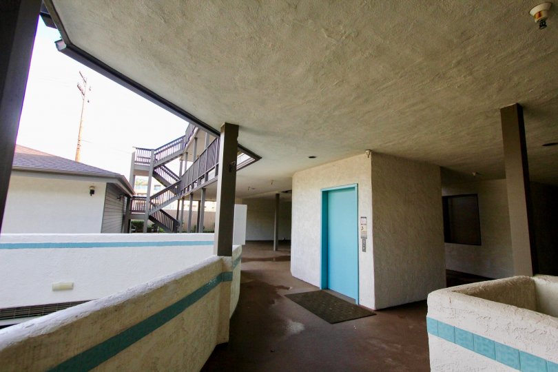 Beautifu Verandah with upstairs in a villa in Olive Point of Carlsbad