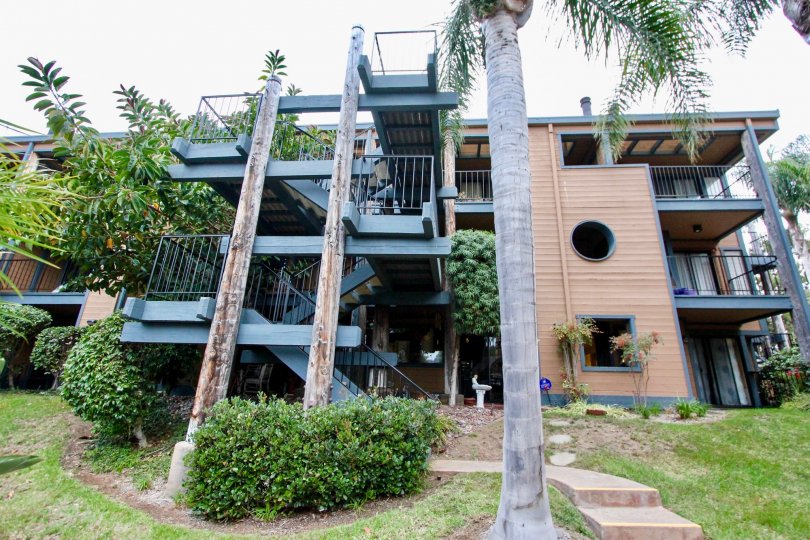 amazing homes at Windsong Cove in Carlsbad, California