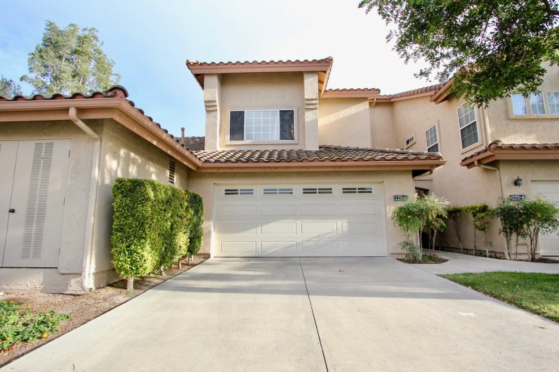 The front of a house on a sunny day in Fairway Villas in Chula Vista, California.