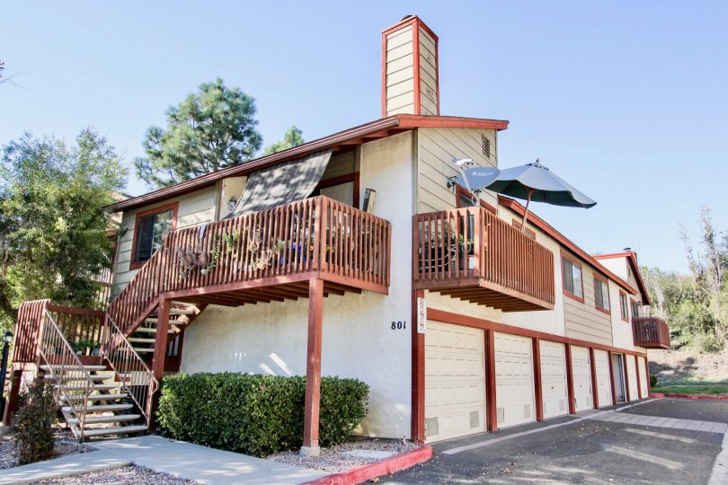 THE APARTMENT IN THE HILLTOP VILLAGE WITH THE BEAUTIFUL UPSTAIRS, BALCONI, DISH ANTENNA