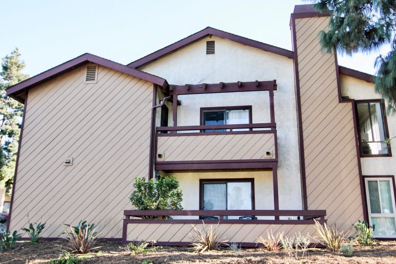 Exterior building view of the Melrose Villas community in Chula Vista, CA