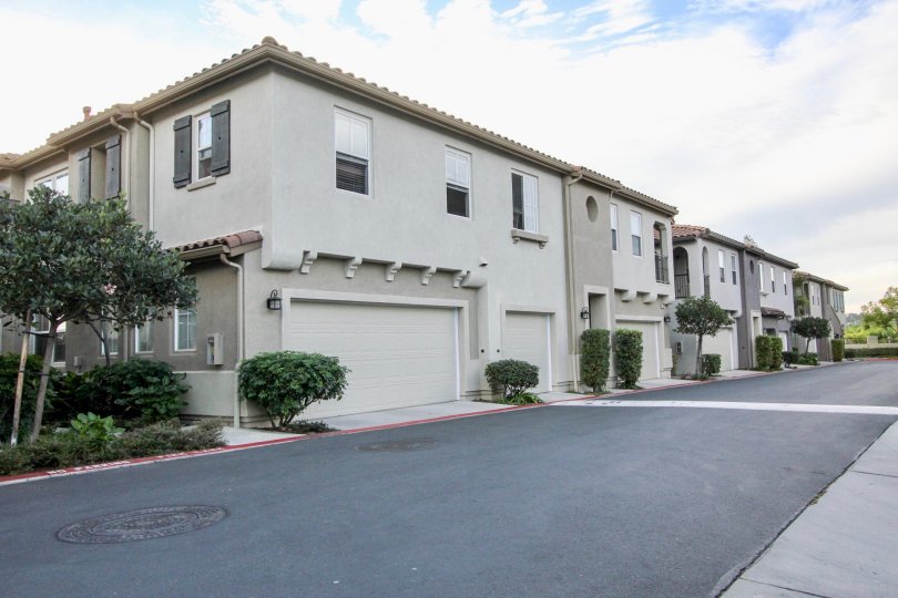 A beautiful parking lot view of the Summer Hill condos in Chula Vista, California