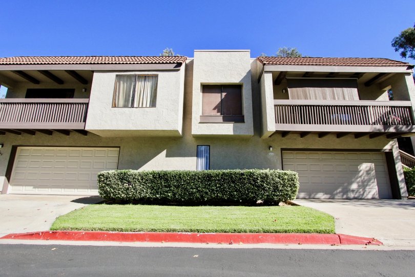 Gorgeous white sandstone home, Montezuma Townhomes, College Area California