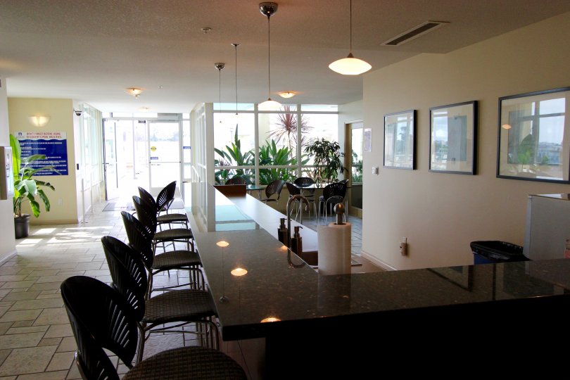 Beautiful building with picturesque views in historic Cortez Hill. Located on Beech Street between Eighth and Ninth Avenues, the Discovery this community was architecturally designed to compliment the charm of the Cortez Hill neighborhood. Discovery featu