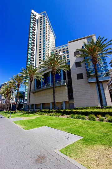 An apartment building in the metropolitan area of downtown San Diego, California.