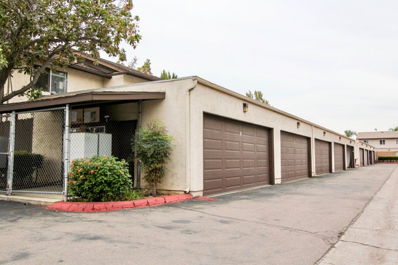 small and beautiful most attractive house long and clean waywith comfortable climate visit with family in weekend