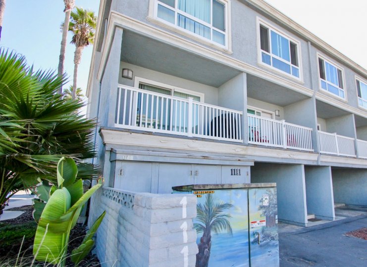 The Sea Village family home looks beautiful with beautiful colors
